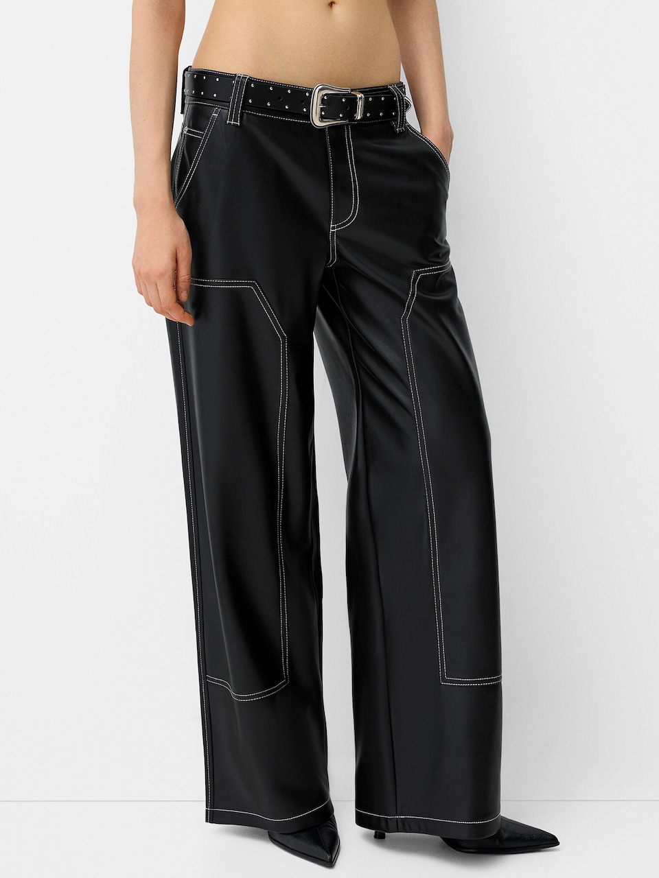 Pantaloni piele Bershka