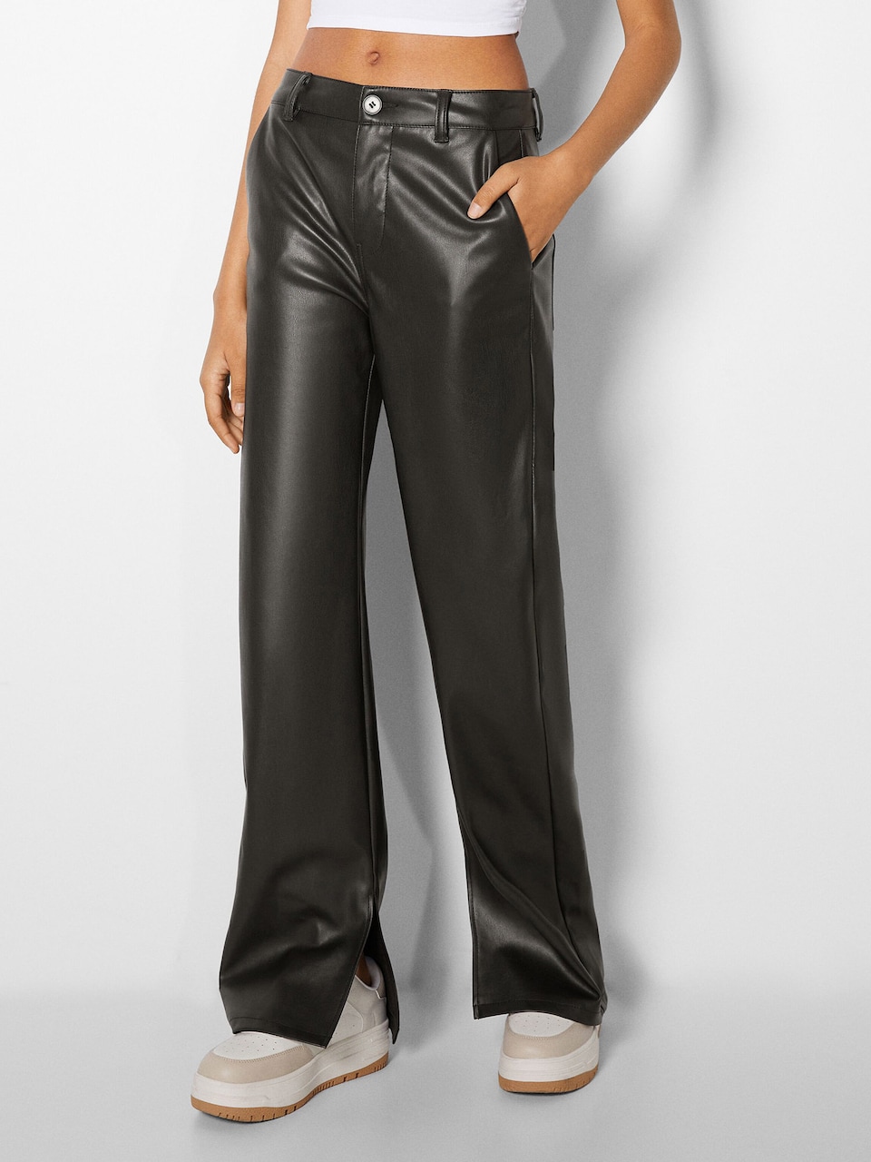 Pantaloni piele Bershka