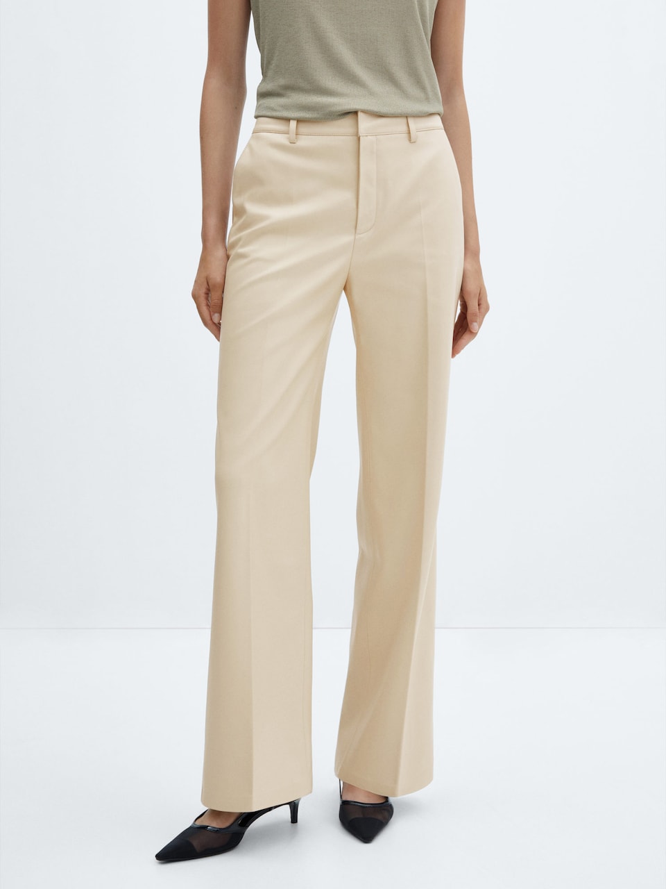 Pantaloni piele MANGO