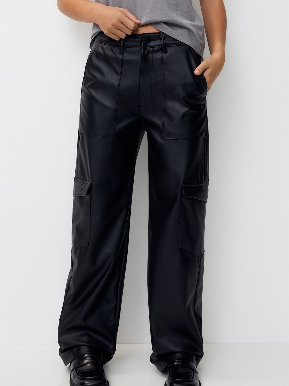 Pantaloni piele Pull&Bear