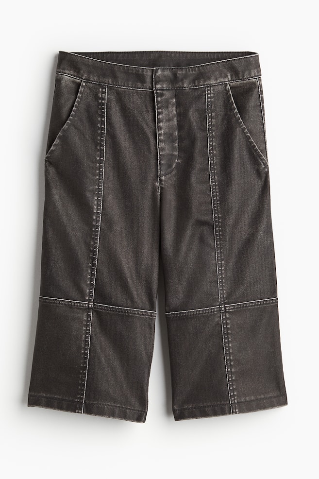 Pantaloni piele H&M - Pantaloni capri cu aspect uzat