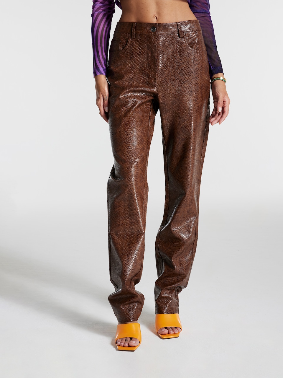 Pantaloni piele ABOUT YOU x Chiara Biasi