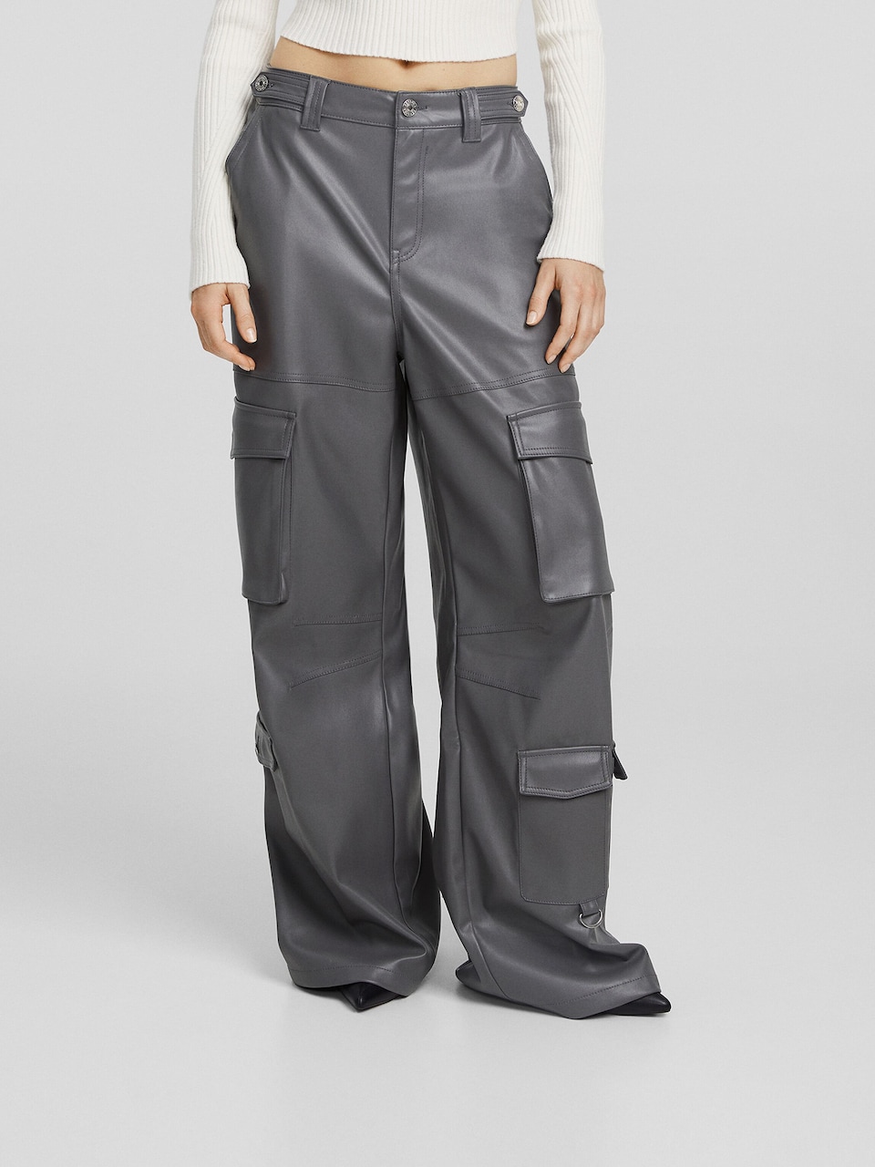 Pantaloni piele Bershka